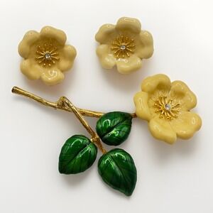 MMA Metropolitan Museum of Art Dogrose Brooch Gold Filled Enamel 1980s Vintage